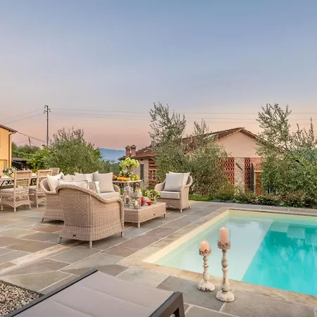 Valle Del Sole Winery With Private Pool