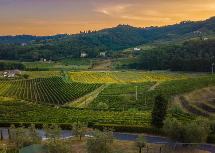 Valle Del Sole Winery With Private Pool 루카